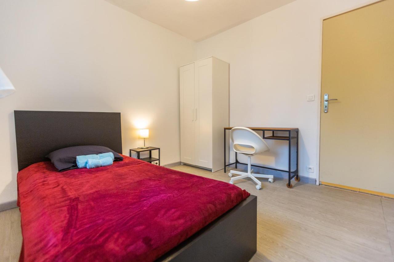 Superbe T4 Renove Spacieux Avec Stationnement Libre Et Gratuit Marseilles