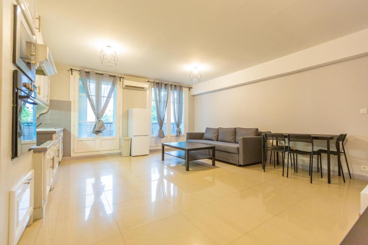 Superbe T4 Renove Spacieux Avec Stationnement Libre Et Gratuit Apartment Marseilles